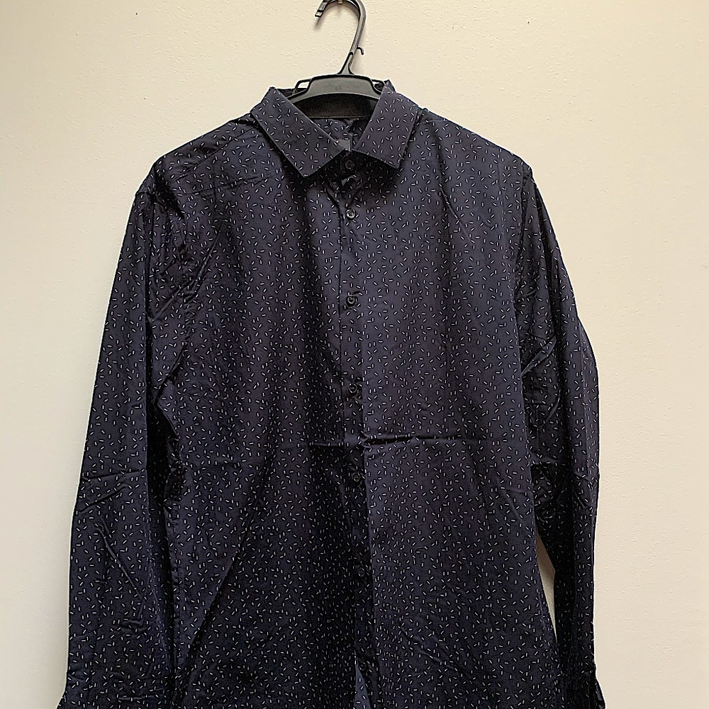 SlimFit Men’s L line pattern Navy Dress Shirt NEW